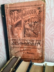 lot 76 image: VintageAntique Books