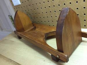 lot 404 image: Handmade Fold Up Book Rack