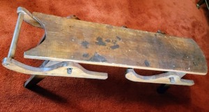 lot 333 image: Vintage Coffee Table made from a Vintage Sled
