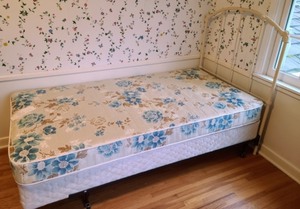 lot 374 image: White Painted Twin Bed Frame