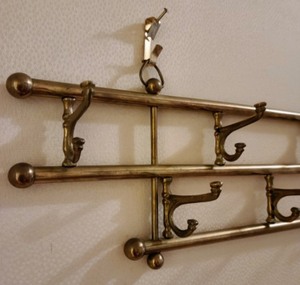 lot 420 image: Vintage Brass Wall Hooks