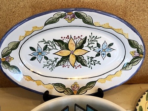 lot 83 image: Pretty Painted Home Decor