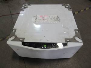 LG Sidekick 1-cu ft 27-in Pedestal Washer In White WD100CW Untested - SLIGHT SCRATCH AND DENT, ELECTRONICS WORK