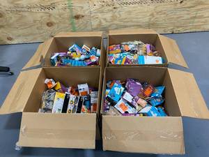 lot 6 image: Lot of 4 Boxes of Various Light Bulbs