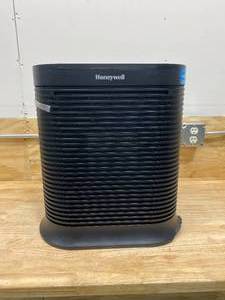 lot 10 image: HONEYWELL HA202BHD True HEPA Allergen Remover