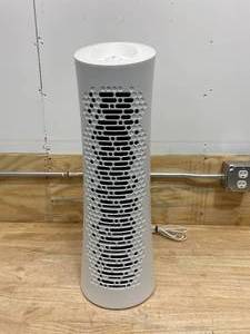lot 11 image: HONEYWELL HEPA Clean Tower Air Purifier