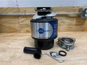 lot 19 image: ISINKERATOR Badger 15SS 34-HP Continuous Feed Garbage Disposal