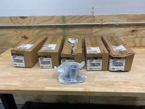 lot 63 image: STEEL TEK Lot of Fittings