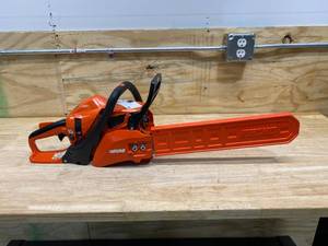 lot 89 image: ECHO 16 in. 34 cc Gas 2-Stroke Cycle Chainsaw