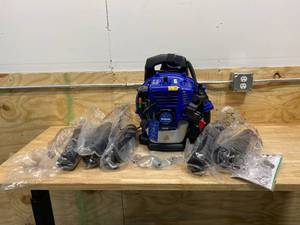 lot 92 image: BADGER Super-Duty 190 MPH 550 CFM 43 cc Gas Full Crank 2-Cycle Back Pack Leaf Blower