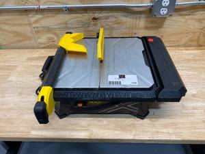 lot 124 image: QEP 700XT 34 HP Wet Tile Saw with 7 in. Blade and Table Extension