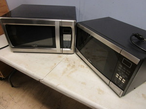 MICROWAVES, OSTER, AVANTI
