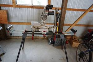 Craftsman 12 Sliding Compound Miter Saw with Laser Trac
