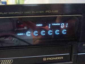 lot 3 image: Pioneer Compact Disc Player