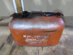 lot 34 image: OMC Boat Gas Tank
