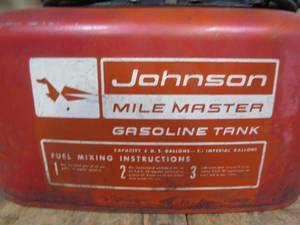 lot 35 image: Johnson Boat Gas Tank