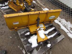 lot 49 image: Walker Plow Blade Attachment