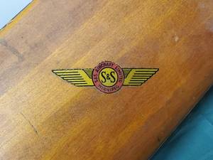 lot 1 image: Vintage Wooden with Brass Edge 1943 Cheetah MK 1X Propeller