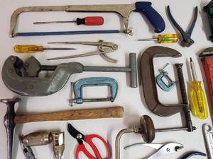 lot 11 image: Hand Tools Lot