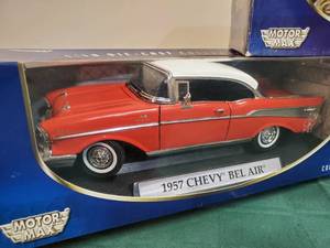 lot 57 image: (2) New In Box Die Cast Metal Cars