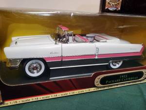 lot 59 image: (2) New In Box Die Cast Metal Cars
