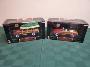lot 71 image: (2) New In Box Die Cast Metal Cars
