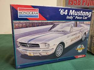 lot 72 image: (3) New In Box Models Ready to Assemble