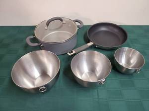 lot 107 image: Kitchenware  Lot