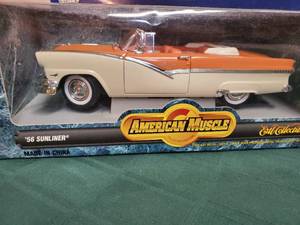 lot 117 image: (2) New In Box Die Cast Metal Cars