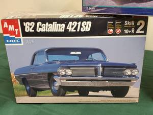 lot 118 image: (3) New In Box Models Ready to Assemble