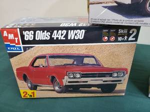 lot 122 image: (3) New In Box Models Ready to Assemble