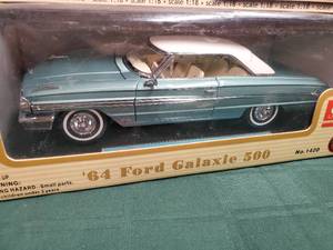 lot 129 image: (2) New In Box Die Cast Metal Cars