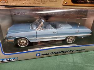 lot 133 image: (2) New In Box Die Cast Metal Cars