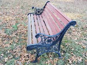lot 191 image: Garden Bench with Cast Iron Ends