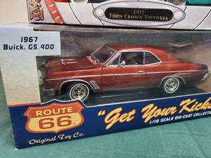 lot 162 image: (2) New In Box Die Cast Metal Cars
