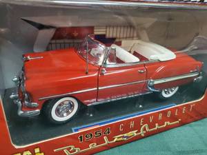 lot 168 image: (2) New In Box Die Cast Metal Cars