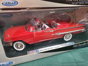 lot 170 image: (2) New In Box Die Cast Metal Cars