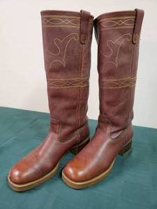 lot 218 image: Pair of Womens Brown Boots Size 10
