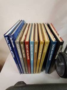 lot 276 image: Misc Home Items