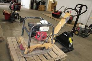 lot 25 image: Gas-Powered Tamper with Honda Engine