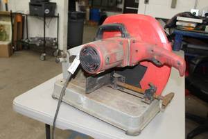 lot 21 image: Milwaukee Abrasive Cut-Off Saw 14 6177-20
