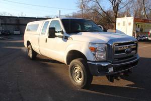 lot 9A image: 2011 Ford F-250 XLT Super Duty 4-Door Super Cab Pickup Truck