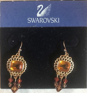lot 16 image: Swarovski Jewelry - Earrings
