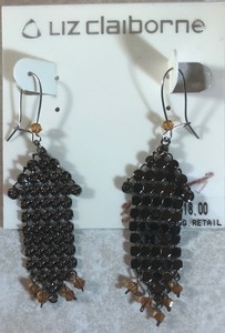 lot 20 image: Liz Claiborne Earrings