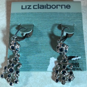 lot 22 image: Liz Claiborne Earrings