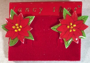 lot 25 image: Fancy That Wreath Pin