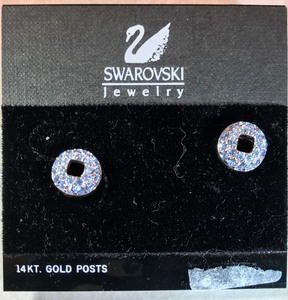 lot 44 image: Swarovski Jewelry - Earrings