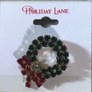 lot 56 image: Holiday Lane Fashion Pin