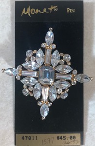 lot 52 image: Monet Fashion Pin