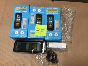 lot 87 image: Digital Color Display Wireless IndoorOutdoor Thermometer by AcuRite &nbspin good condition 